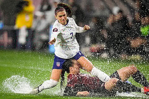 Alex Morgan Retires: